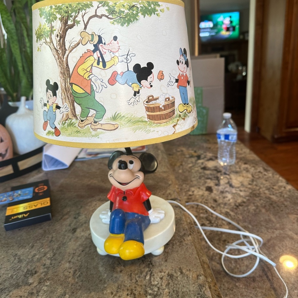 Disney Mickey Mouse Lamp with Colorful Characters vintage 1970’s